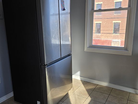 5th image of 33 Benkard Ave Floor 2