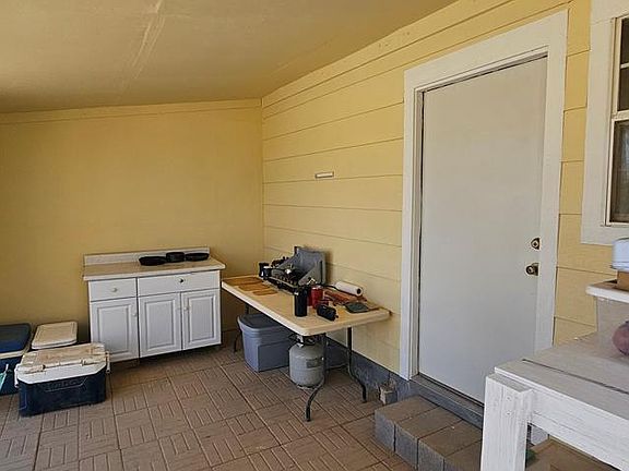 5th image of 3002 E Este Rd