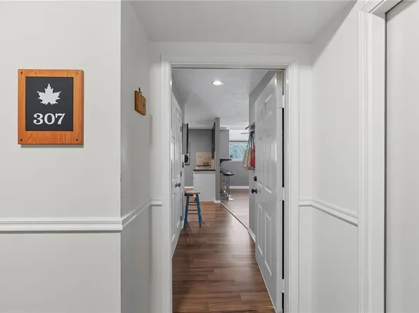 140 High St APT 307, Westerly, RI 02891