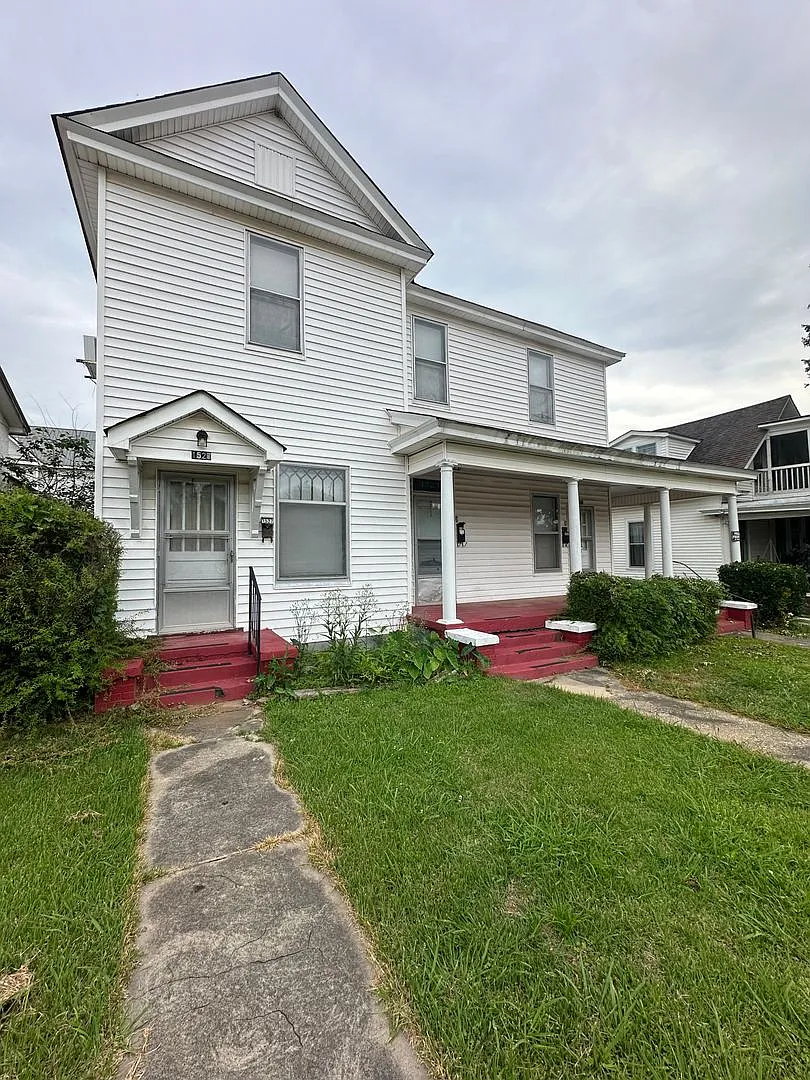 1525 Noble Street — Photo 2