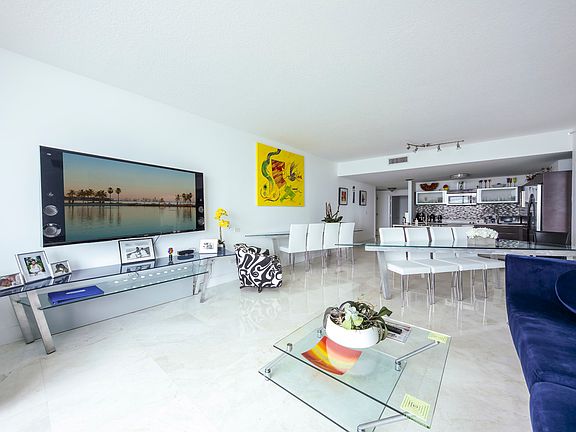 2nd image of 1900 N Bayshore Dr APT 1602