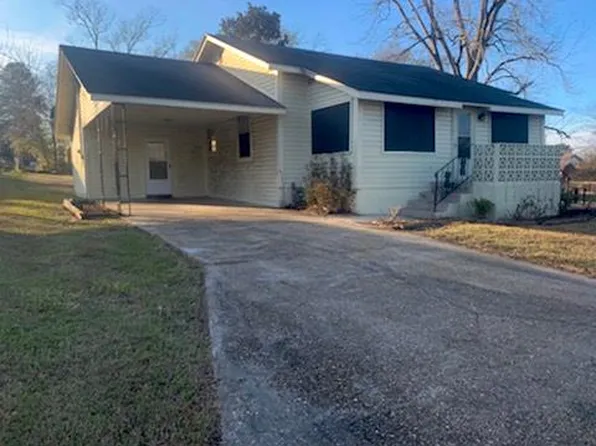 105 N Hughes St, Opp, AL 36467