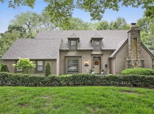 9604 State Line Rd, Leawood, KS 66206