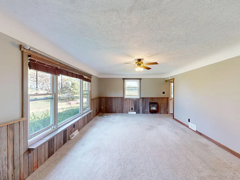 3806 Plymouth East Rd — Photo 12