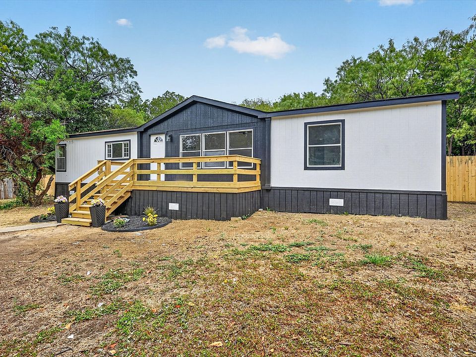 1st image of 3713 Shady Ln
