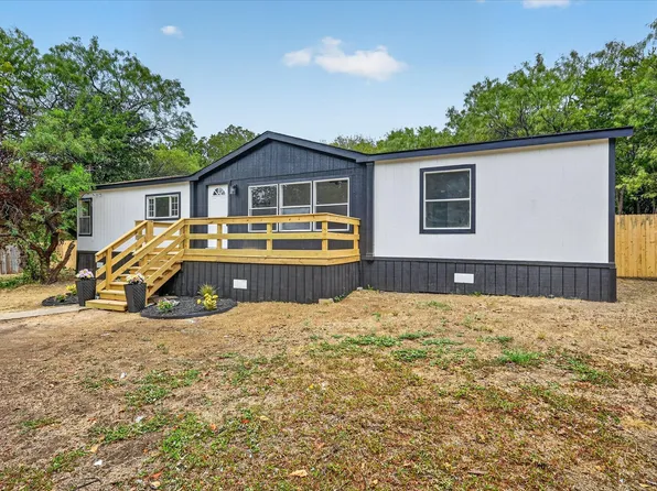 3713 Shady Ln, Joshua, TX 76058