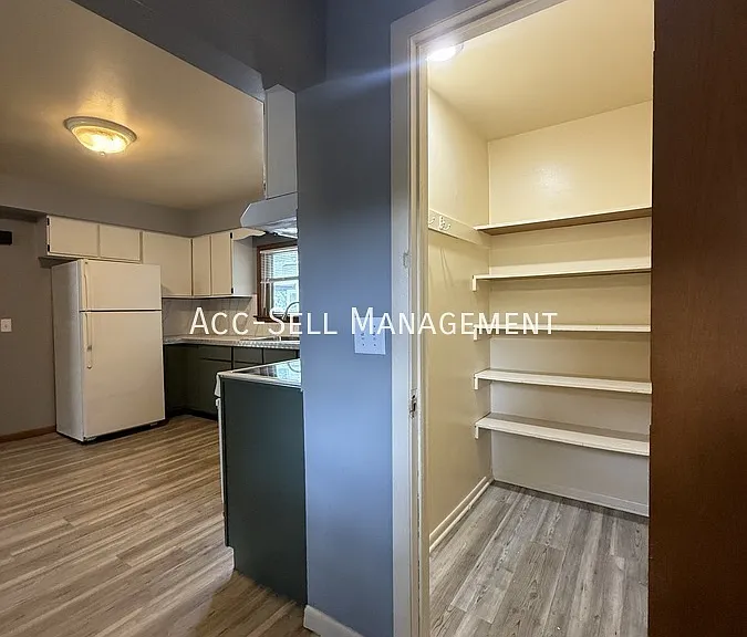 747 7th St NW — Photo 8
