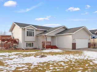2423 Shad St, Rapid City, SD 57703
