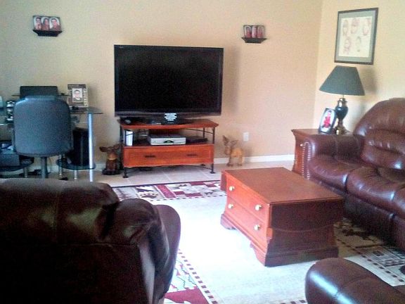 5th image of 1917 Vista Oaks Cir NE