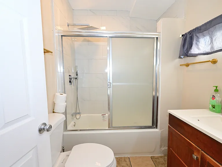 UPGRADED BATHROOM