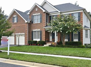 25338 Justice Dr, Chantilly, VA 20152