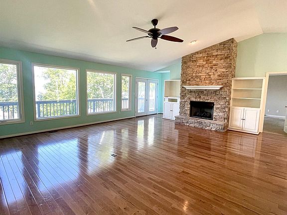 5th image of 435 Patricia Dr