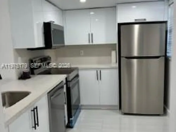 14185 SW 87th St #A205, Miami, FL 33183