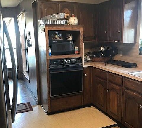 5th image of 555 County Road 4775