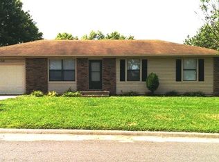 710 E Baracuda Dr, Nixa, MO 65714