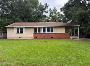 519 Nelson Dr, Jacksonville, NC 28540