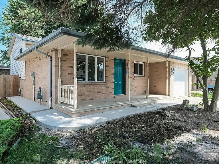 3309 Aurora Dr — Photo 4