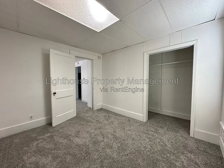 2528 Hoyt St — Photo 5