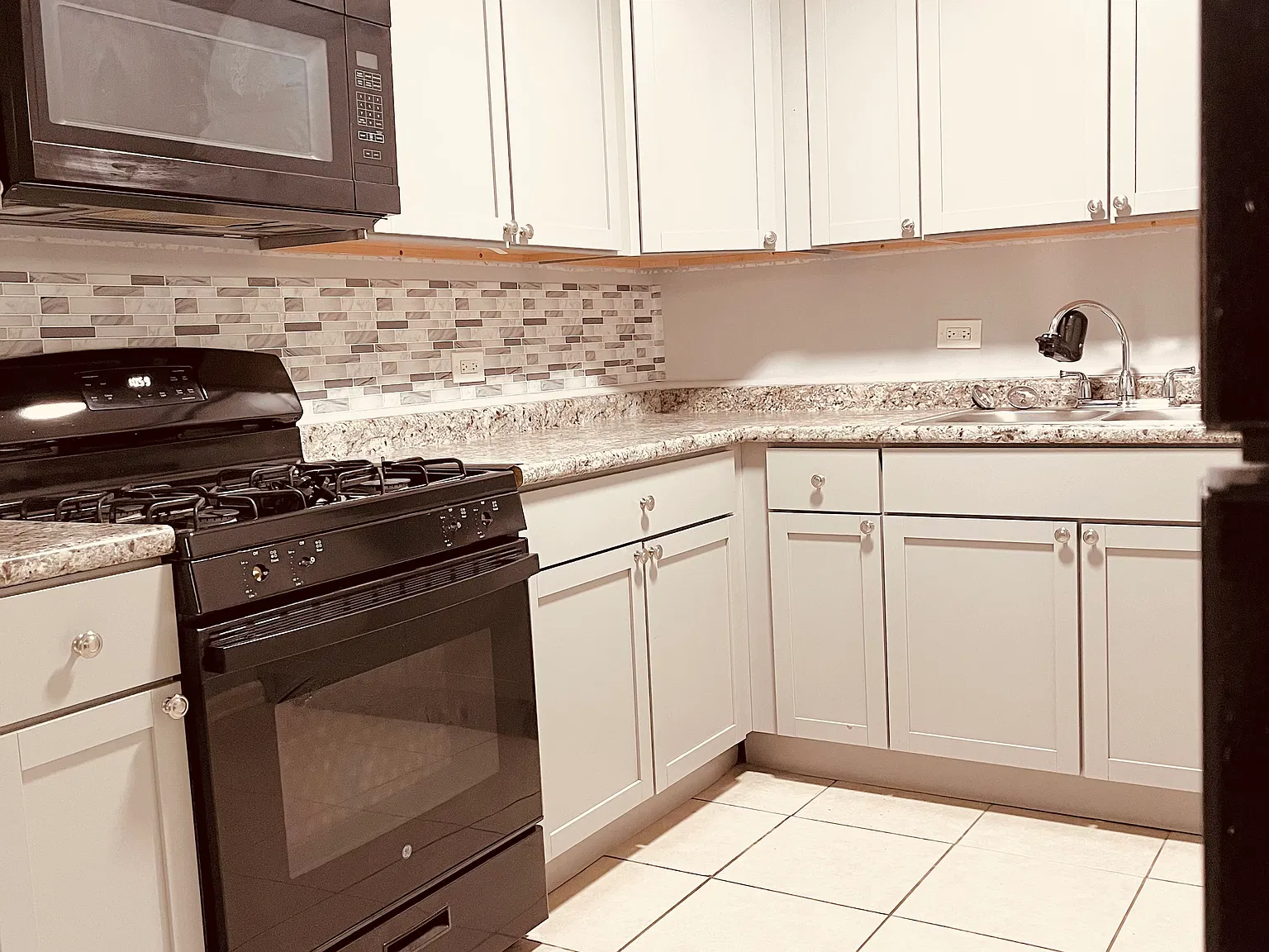 1 bed, $1,300 — Photo 2