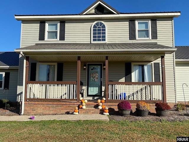 2nd image of 165 King Rd
