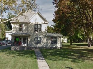 440 W Pine St, Platteville, WI 53818