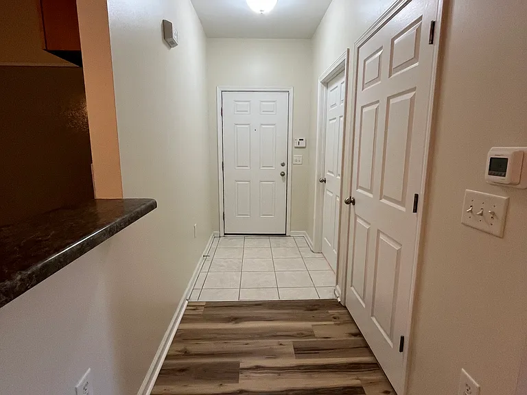 616 Marshtree Ln #301 — Photo 2