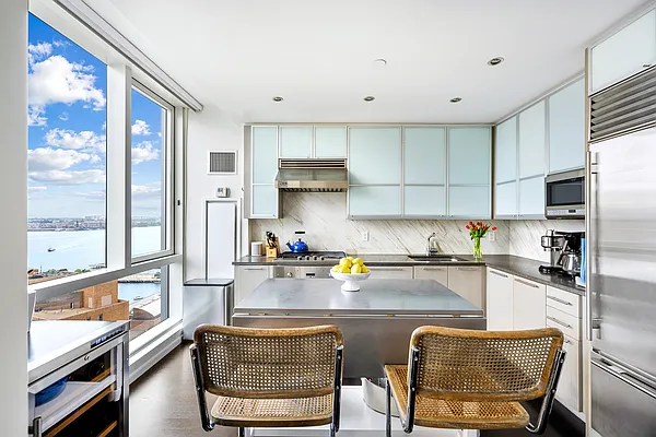 Sold by Compass | media 3