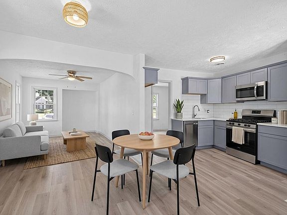 4th image of 2806 Avenue G