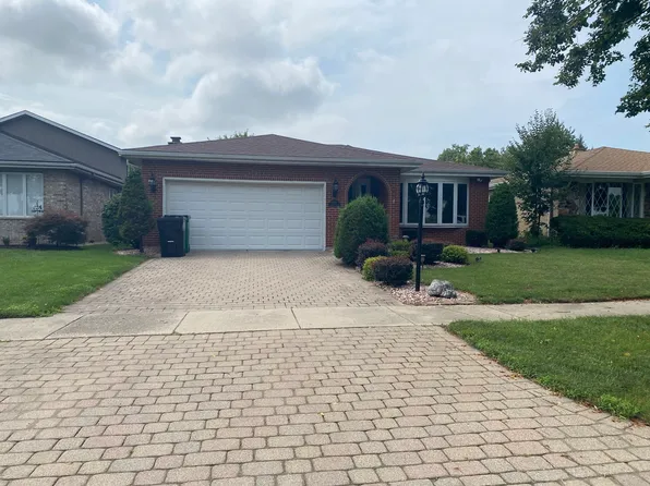 1448 Concord Ave, Westchester, IL 60154