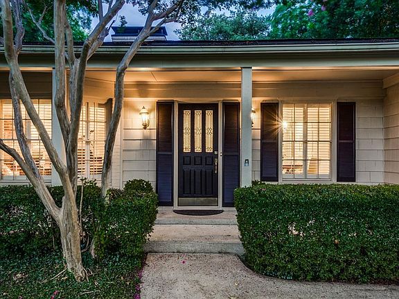 3rd image of 6438 Aberdeen Ave