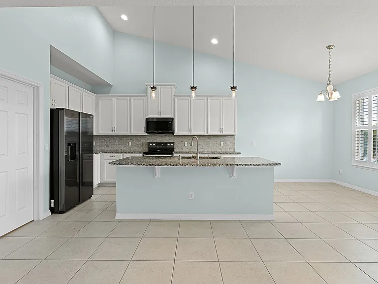 1452 Cabot Dr — Photo 10