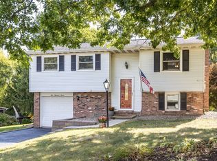 107 Woodridge Dr, Cranberry Township, PA 16066