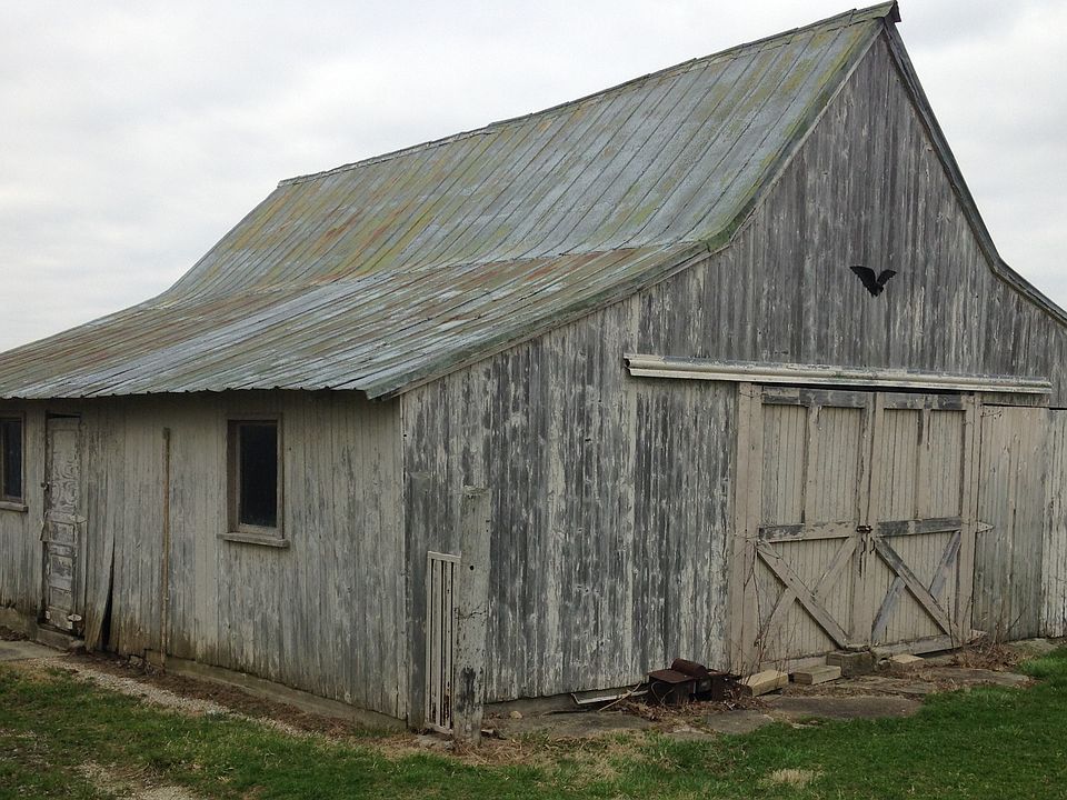 2nd image of 10392 N County Road 800 E