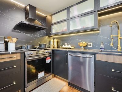 76 Foster St, Brockton, MA, 02301