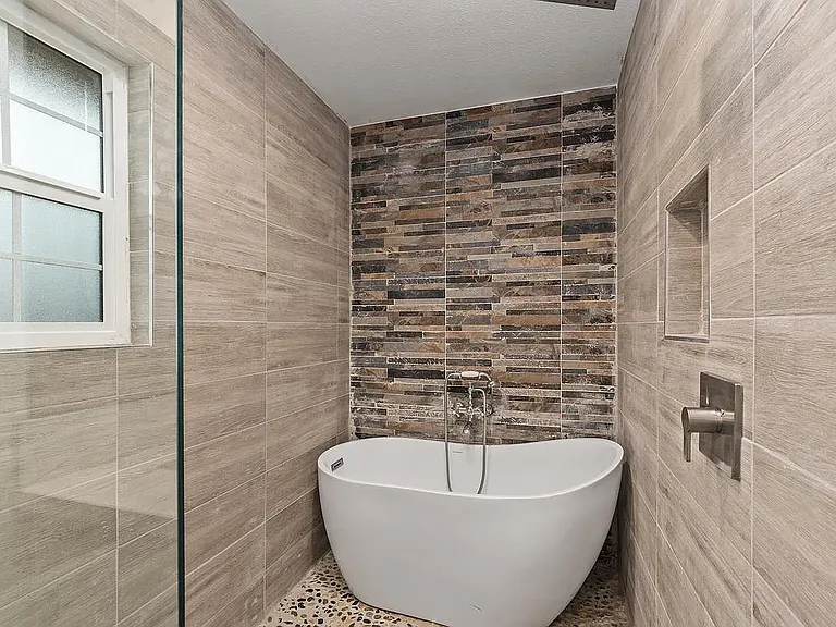 7898 Hemphill Dr — Photo 25