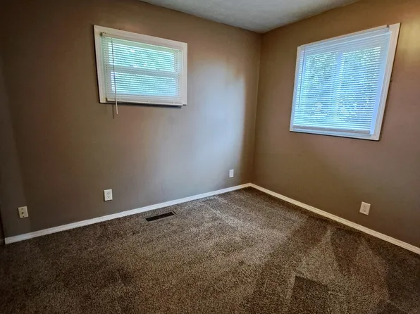 4161 Mapleleaf Dr, Dayton, OH 45416