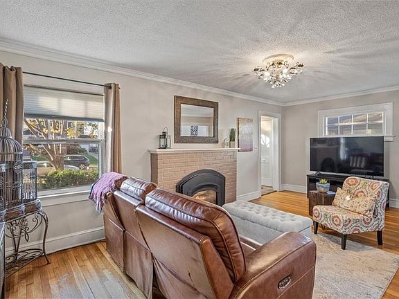 5th image of 6411 Baltimore Ave