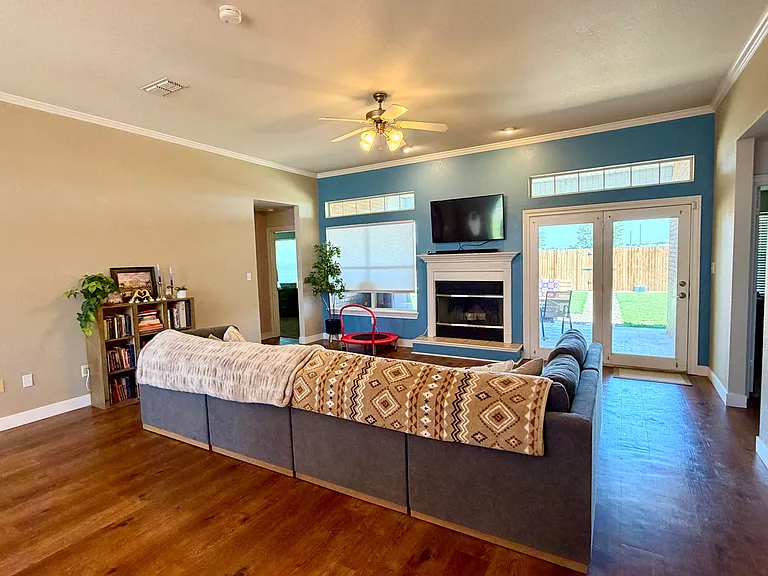 3816 Benjamin Davis Dr — Photo 6