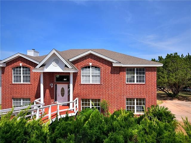 1st image of 4804 Country Club Dr