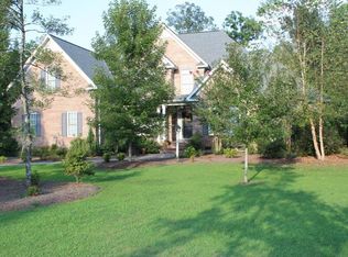 341 Beech Cove Dr, Grimesland, NC 27837