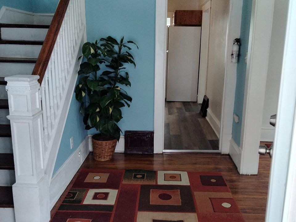 1st image of 2118 Penn Ave N