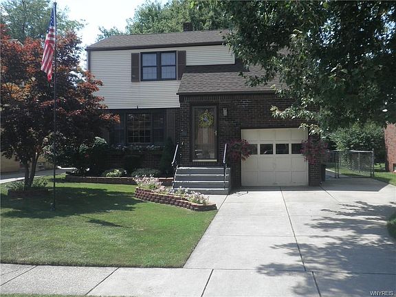 2nd image of 96 Lynncrest Ter