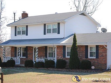 2nd image of 17 Maple St