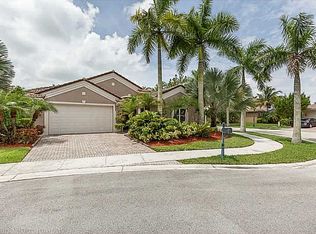 2031 Harbor View Cir, Weston, FL 33327