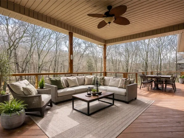 57 Sunderland Dr, Bella Vista, AR 72714