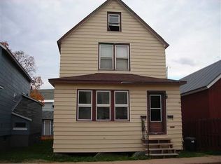 405 S 3rd St, Ishpeming, MI 49849