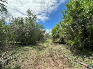 9 Burlin Ln, Meyersville, TX 77974