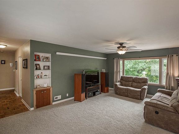 4th image of 510 23rd Ave