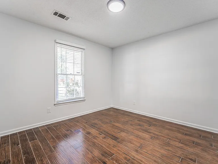 8483 Timber Creek Dr — Photo 11