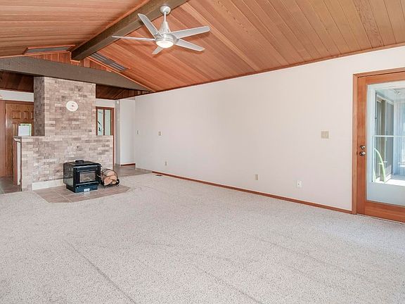 5th image of 1530 NE Regatta Way
